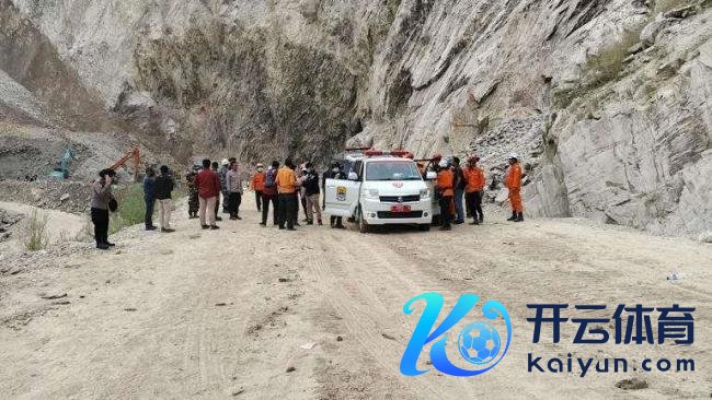 印尼西爪哇省山体滑坡已致21东说念主归天
